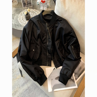 �羳���׺�ɫ�W؛�A��Ů�̿������w�з��͹����e2025���¿��ɫ��