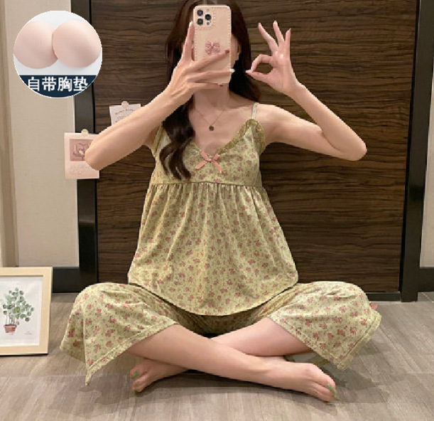 Verano nueva correa pijamas mujeres retro pequeño floral celebridad en línea de las mujeres desgaste del hogar traje TikTok entrega en vivo al por mayor