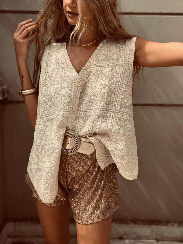 Chaleco de punto con hebilla de hilo de algodón bordado de nuevo estilo para mujeres europeas y americanas, blusa de playa para mujer, chaleco con cuello en v