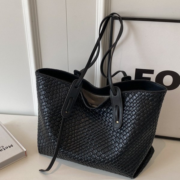 Woven Shoulder Bag For Women Large Capacity Versatile Tote Handbag_voghion.com
