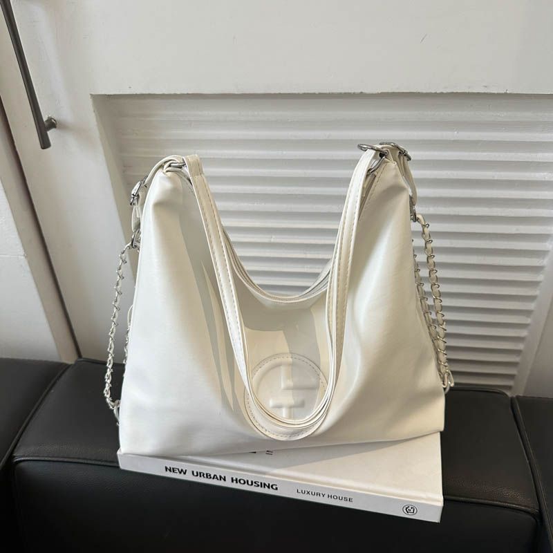 Bolso de mano de gran capacidad de alta calidad de la cadena de cuero suave nicho diseño mochila moda hombro bolsa de mensajero de la manera