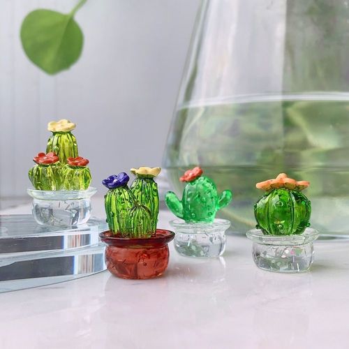 Creative transparent resin cactus car navigator small ornaments resin crafts TV computer decoration