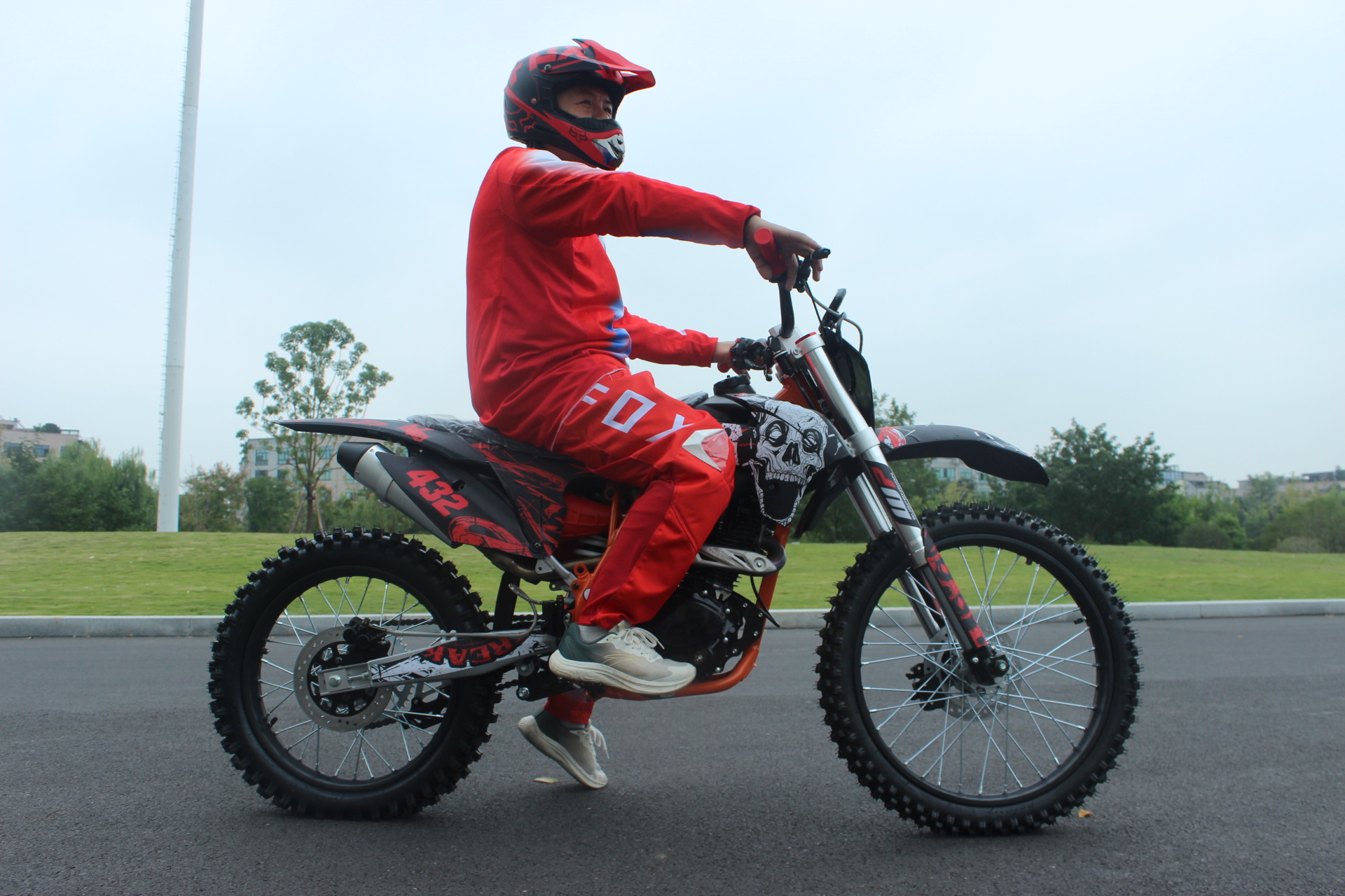 Factory Direct Sales 250Cc Off-Road Vehicle, Mountain Motorcycle, Two-Wheeled Racing Vehicle, Fuel Atv, All-Terrain Vehicle