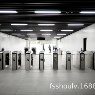 ���ܶ��X��ͨ �C��܇վ���õ��ϵ�y ͨ�L͸���b��l�X�Ͻ�ͨ