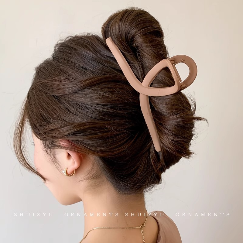 Gran clip de cabello para mujeres 2025 nueva sensación de alto nivel de clip de cabello de gran tamaño detrás del cerebro clip de pescado clip de cabello toque