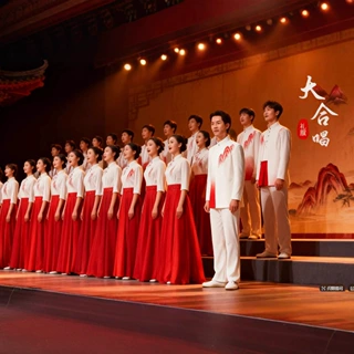 初高中大学生红色爱国合唱团朗诵比赛演出服演讲服装国风班服礼服