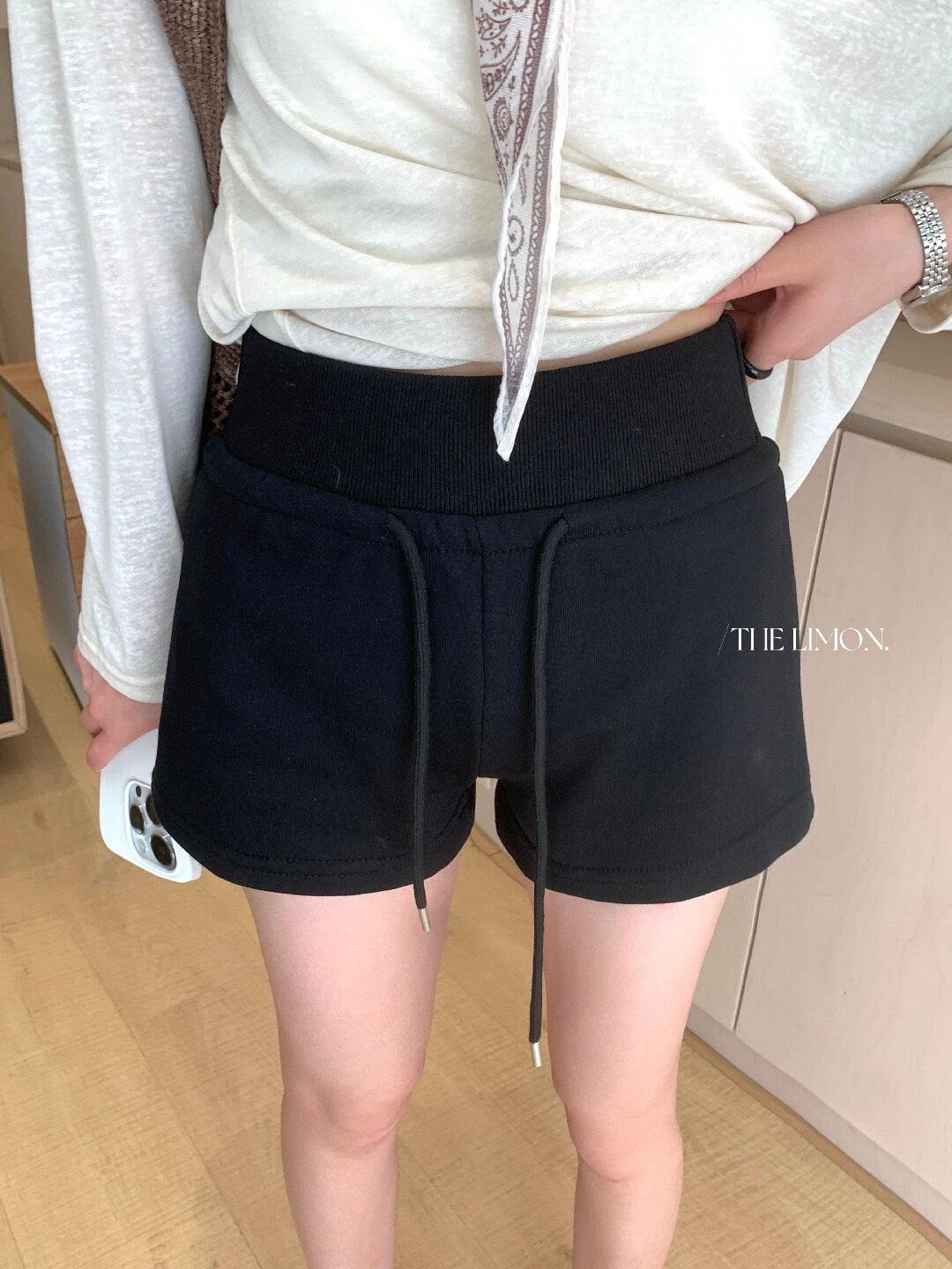 Quần short thể thao nữ cạp cao rút dây dáng suông — màu đen, màu hồng, xám nhạt, màu trắng chi tiết 19