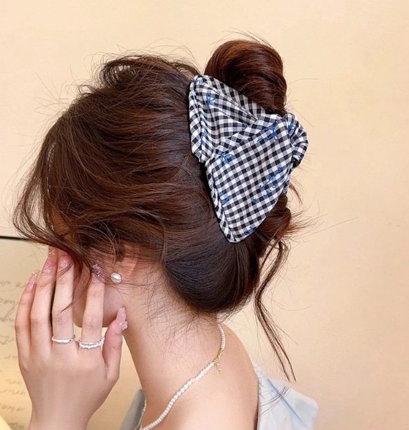 新しいレトロな韓国生地のリボン三角形クリップ女性の大きなヘアクリップ後頭部の髪の量シャーククリップ|undefined
