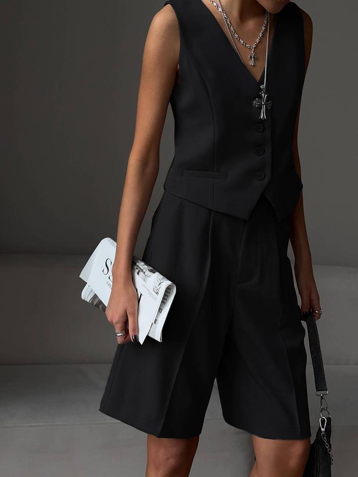 Bộ vest nữ áo gile cổ V cài khuy một hàng kèm quần short ống thẳng — Màu trắng, Màu xám, Màu đen (thêm mới) chi tiết 21