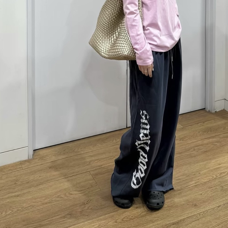 American-style blue-gray gothic letter print drapey casual pants for women, new autumn loose-fitting dance sports wide-leg sweatpants American-style blue-gray gothic letter print drapey casual pants for women, new autumn loose-fitting dance sports wide-leg sweatpants