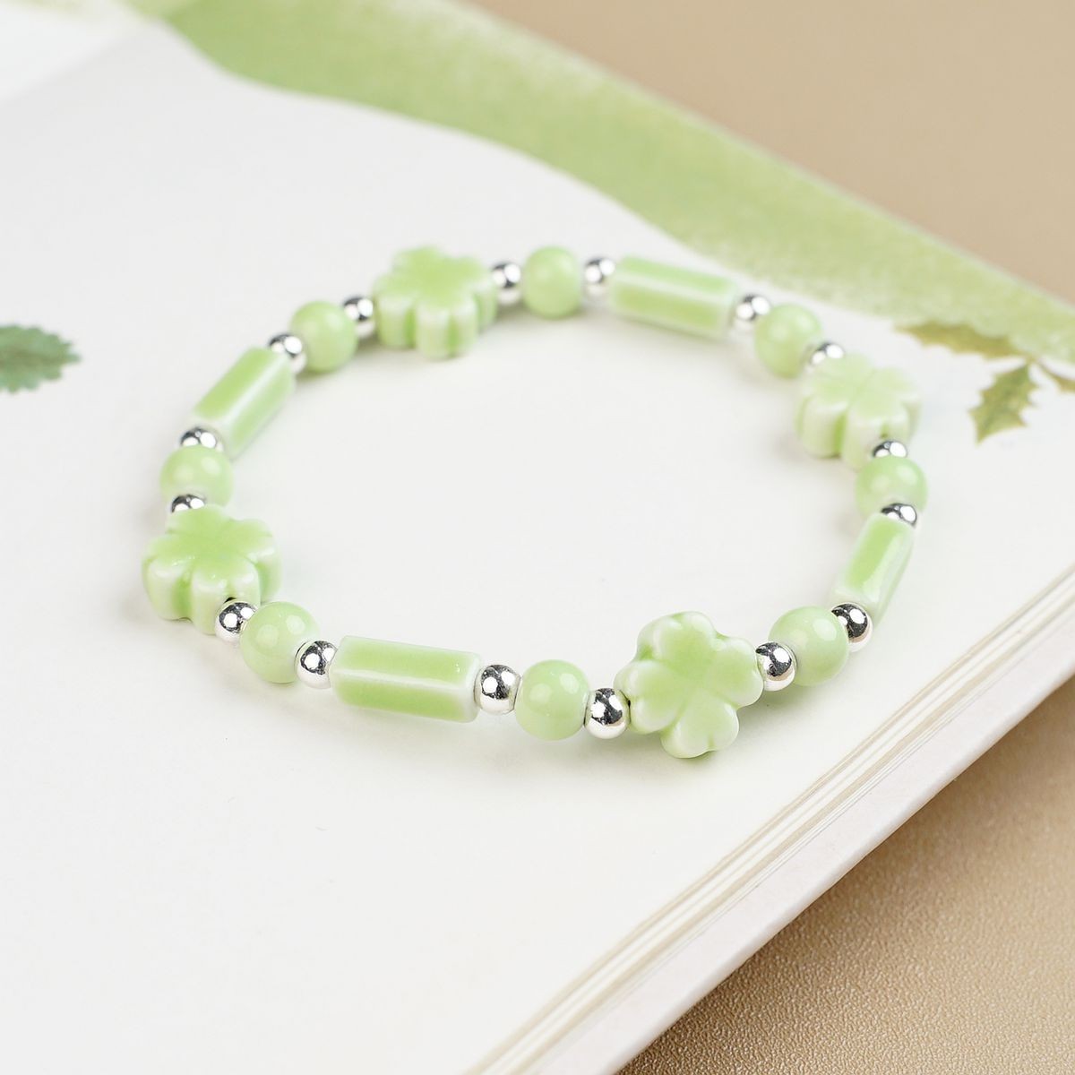 Jingdezhen pulsera de cerámica de verano mujer alta sensación galletas serie de gatos nicho diseño universal pulsera alta sensación
