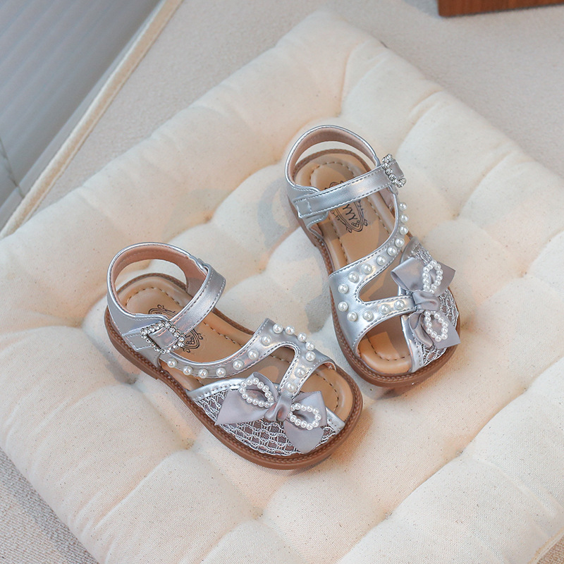 2026 verano nuevo bebé zapatos de arco de malla princesa zapatos romanos antideslizantes