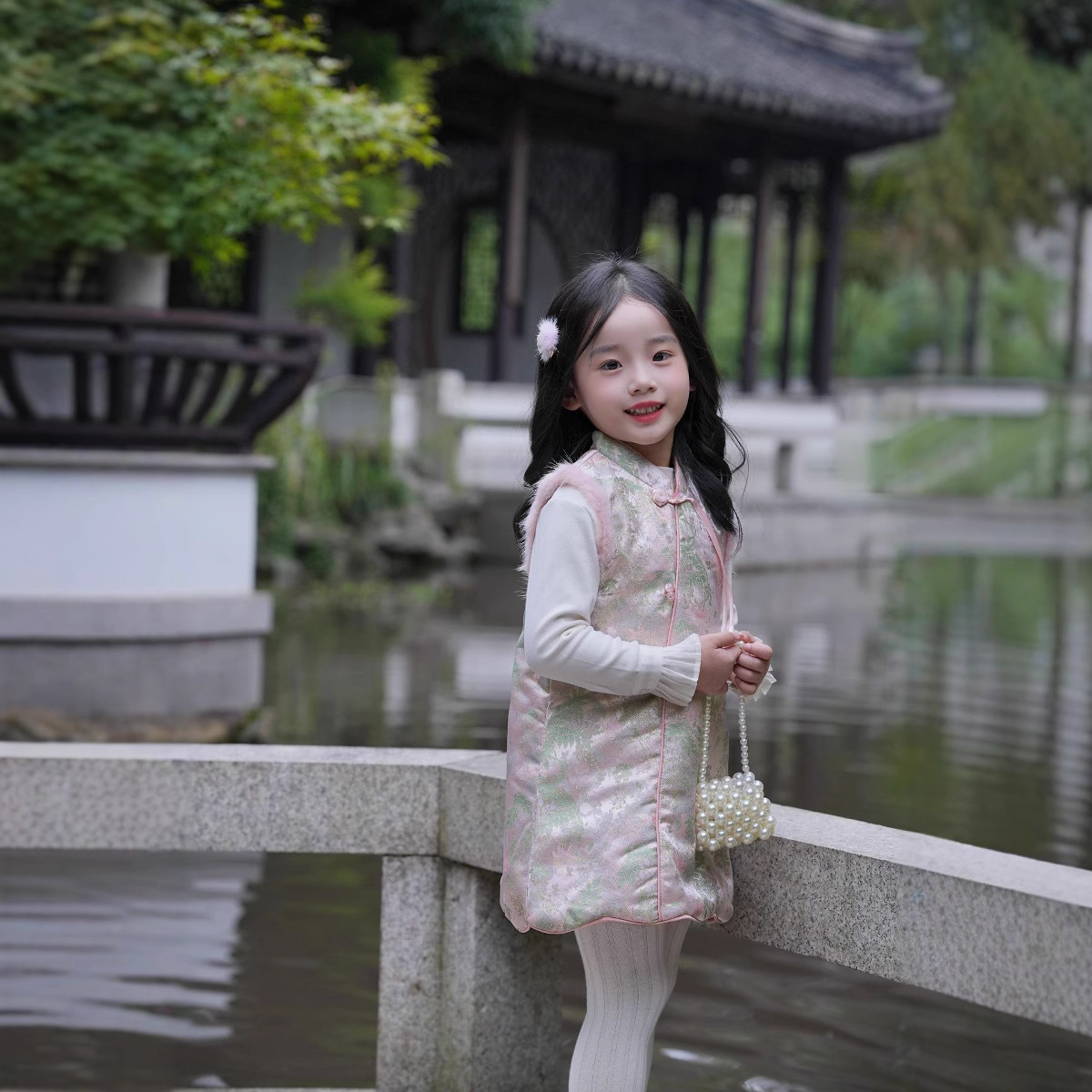2026新款女童粉色连衣裙儿童冬款改良旗袍裙新中式宝宝拜年服潮
