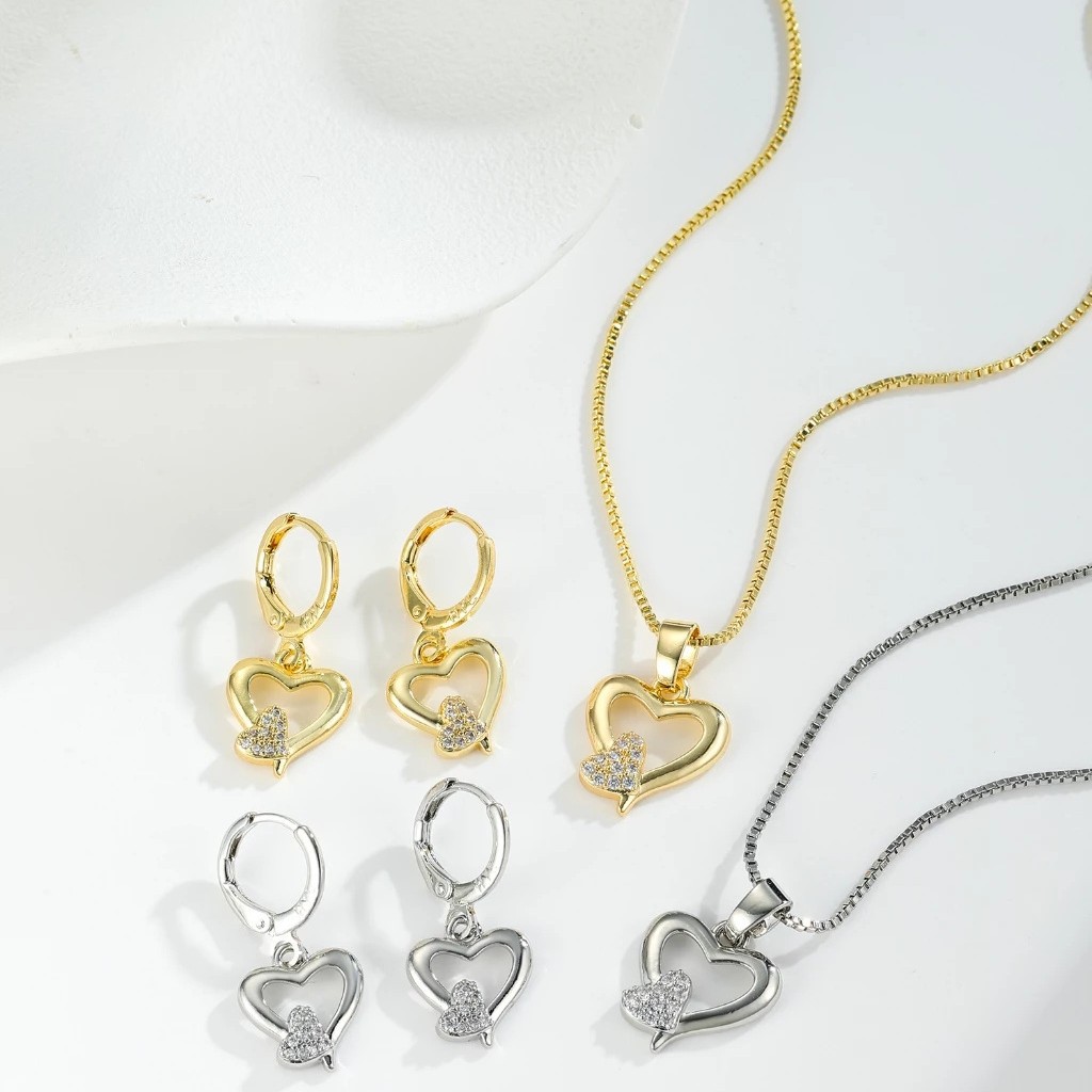 Comercio electrónico transfronterizo explosión colgante de amor ligero lujo nicho exquisito cadena clavícula aretes en forma de corazón conjunto de joyas de orejas image 1