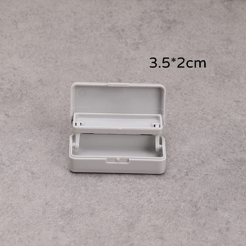 子供のミニの机のデスクのミニチュアは食べ物を縮めてシミュレーションします。