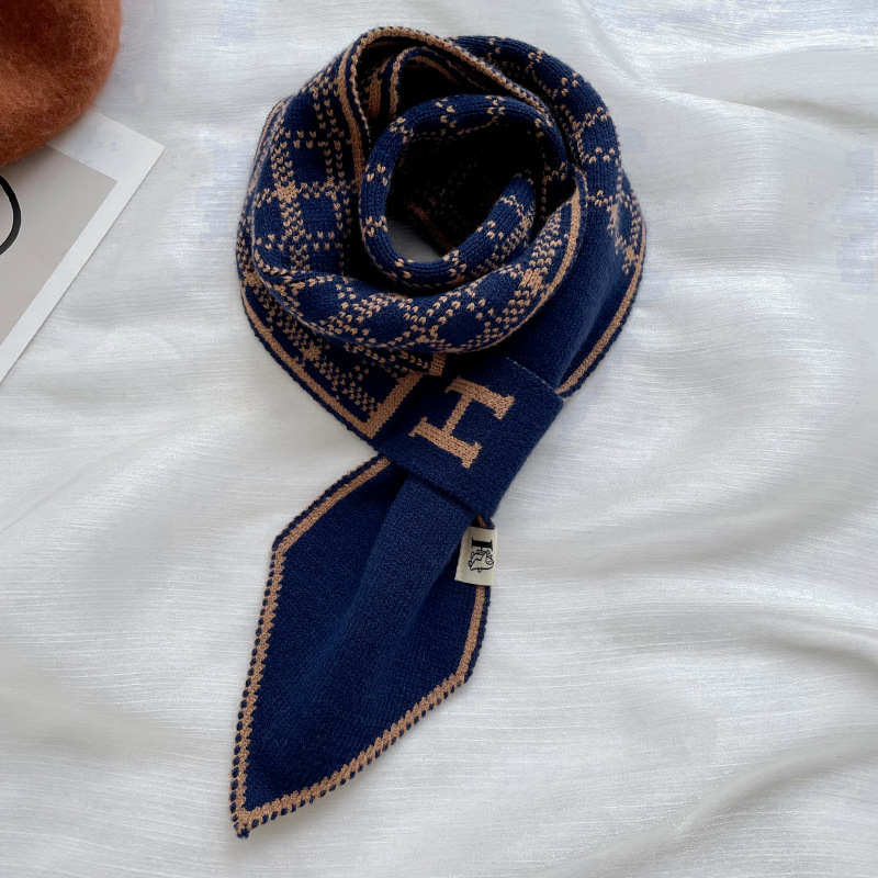 Nuevo tipo de bufandas cruzadas coreanas de otoño y invierno de ajedrez de punto de cuadros perezosos perforación bufandas de cuello