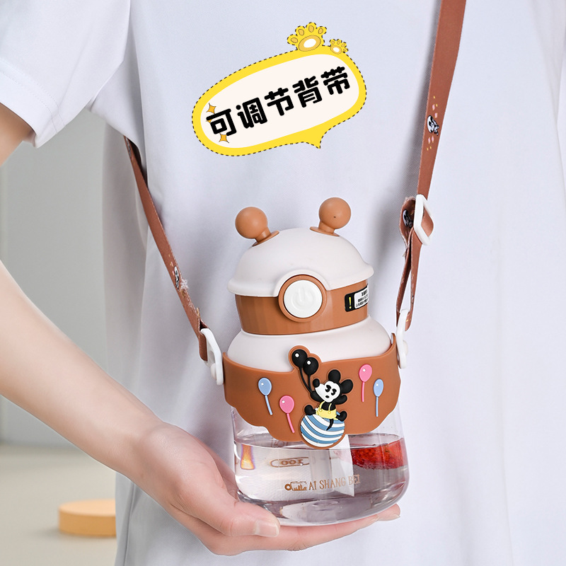 Taza de leche para bebés, taza de agua para niños, mango portátil de jardín de infantes, taza de plástico de doble propósito, taza para bebés