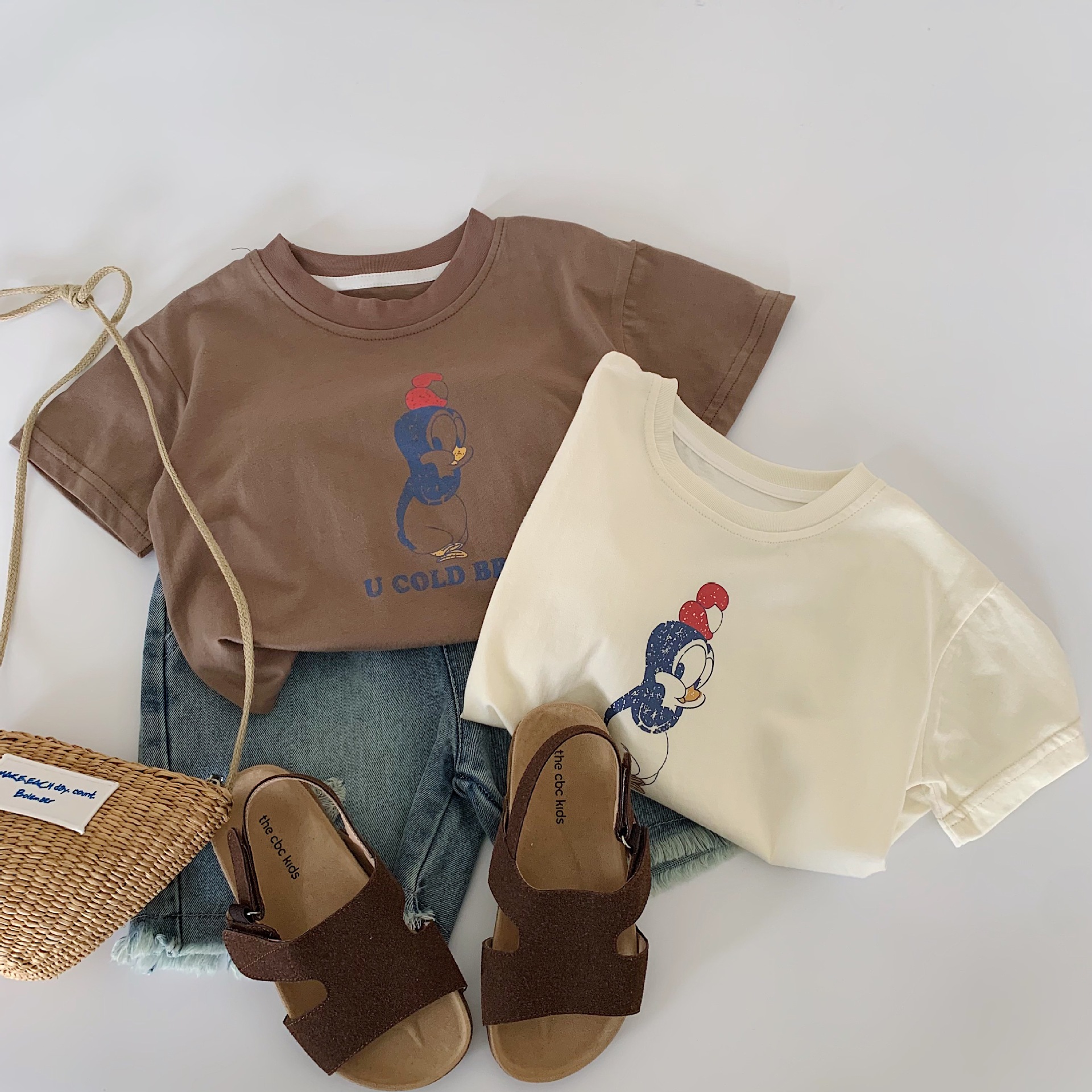 Camiseta de manga corta para niños Maibao 2025 verano nuevo estilo coreano niños y niñas tops de dibujos animados a ropa para niños al por mayor