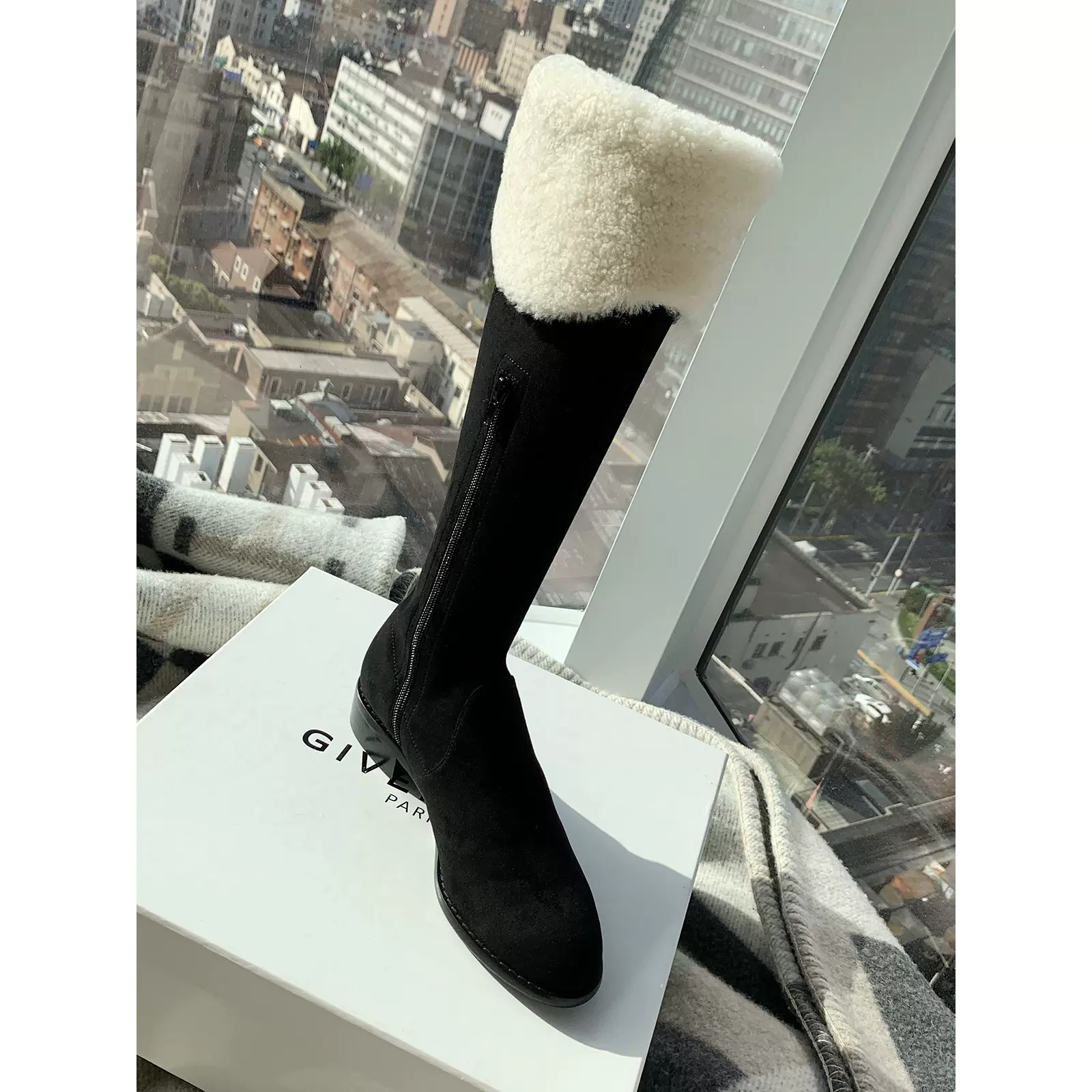 高筒靴女冬加绒长筒靴不过膝长靴复古粗跟羊羔毛雪地靴黑色骑士靴