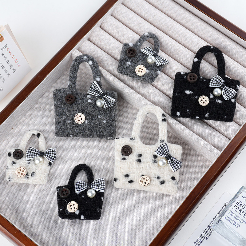 Mini Felt Pouch Patch Accessories, Bowknot Pearl Decoration, DIY Hair Accessories, Brooches, Phone Case Accessories Wholesale Mini Felt Pouch Patch Accessories, Bowknot Pearl Decoration, DIY Hair Accessories, Brooches, Phone Case Accessories Wholesale