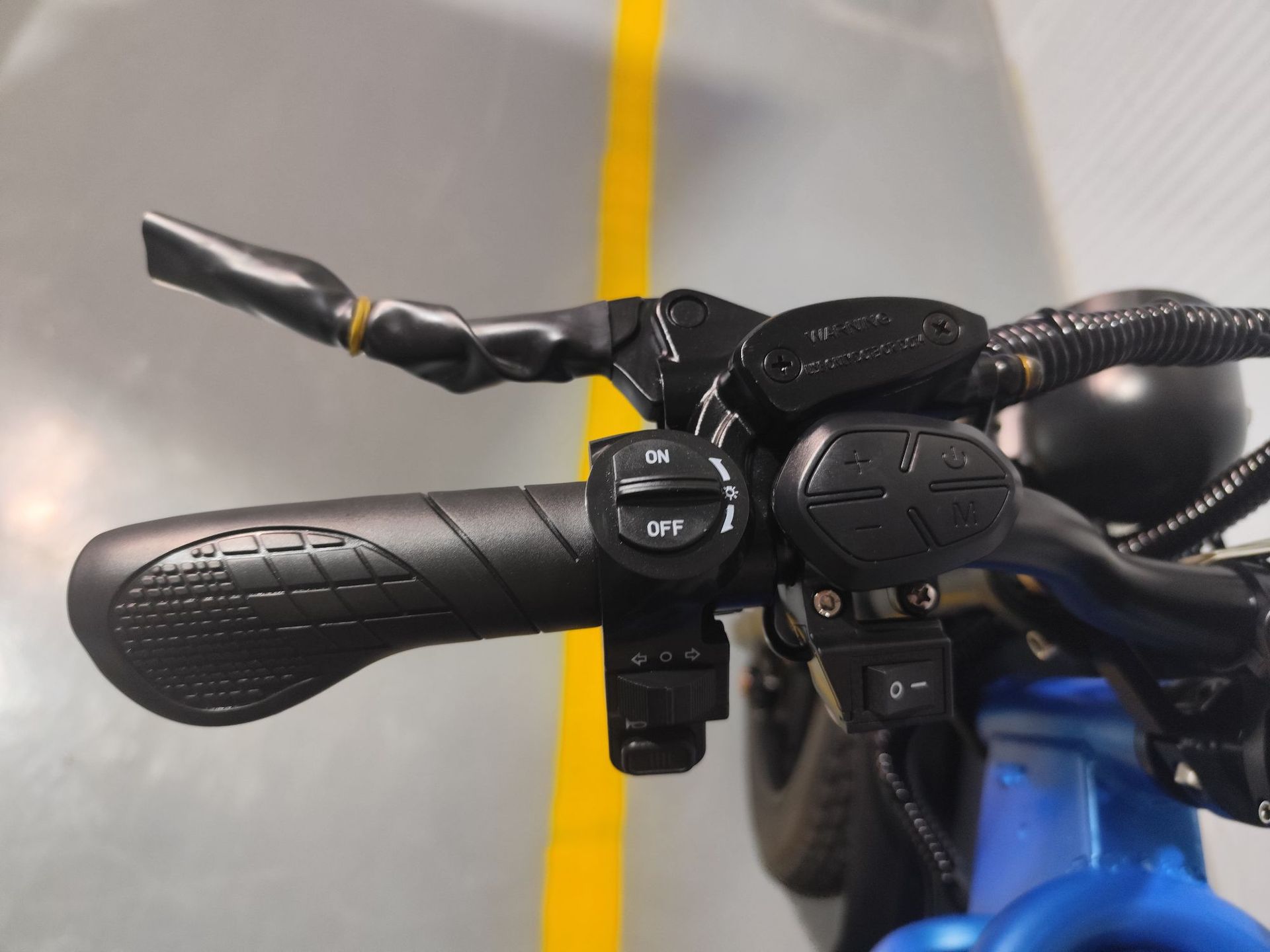 K15 Electric Assist Bicycle Dual Motor EBiK Electric Assist Bike Dual Shock Absorber Dual Drive Motor Electric Vehicle