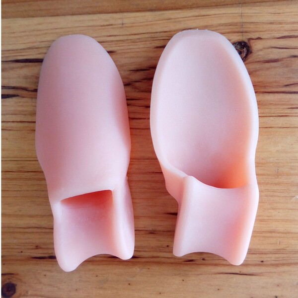 fashionable orthotics for men and women for toes