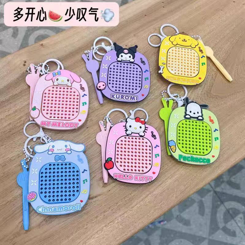 Dibujos animados creativos Sanrio magnético bola de acero tablero de dibujo mochila colgante descompresión tablero de dibujo magnético laberinto juguete al por mayor