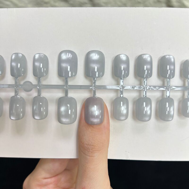 Smoke Gray Cat's Eye Wear-Resistant and Durable Glass Beads Cat's Eye Wholesale Whitening Nail Tips 30 Pieces Assorted Sizes