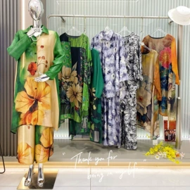 女装杂款包;连衣裙;毛衣