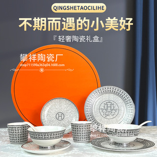 �羳�p�ݻ�ɫ�R��܇10���ײ;߹Ǵ���P���׽M�����b�͹����ͱP