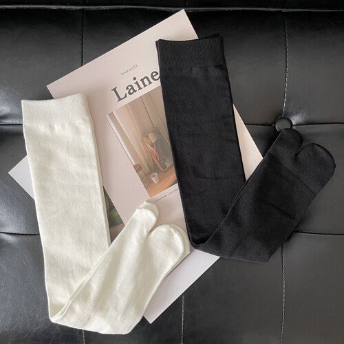 Solid color split-toe calf socks, two-toe black and white knee-high socks, thin cotton net red socks
