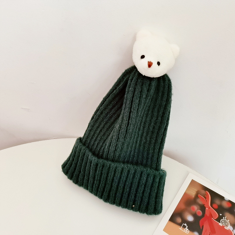 Dark green - white bear