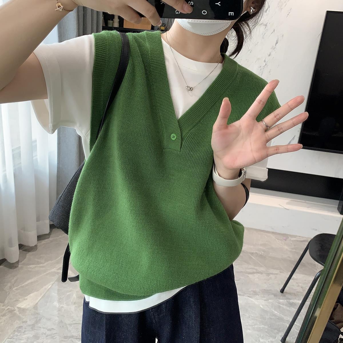 Retro autumn knitted vest