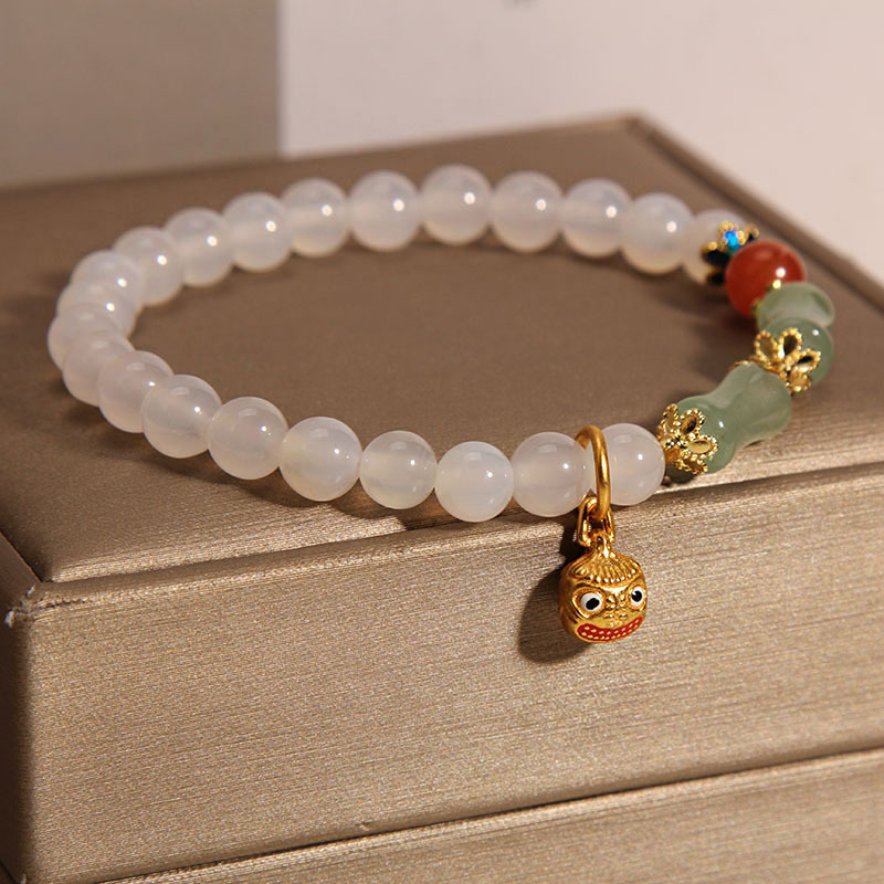 Nuevo estilo chino artístico retro dulce lindo ágata blanca bestia dorada pulsera femenina Festival de gran altura estudiante novias pulsera