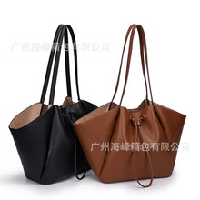 2026春季新品 女包 细节装饰双肩带 百搭通勤大容量单肩托特包包