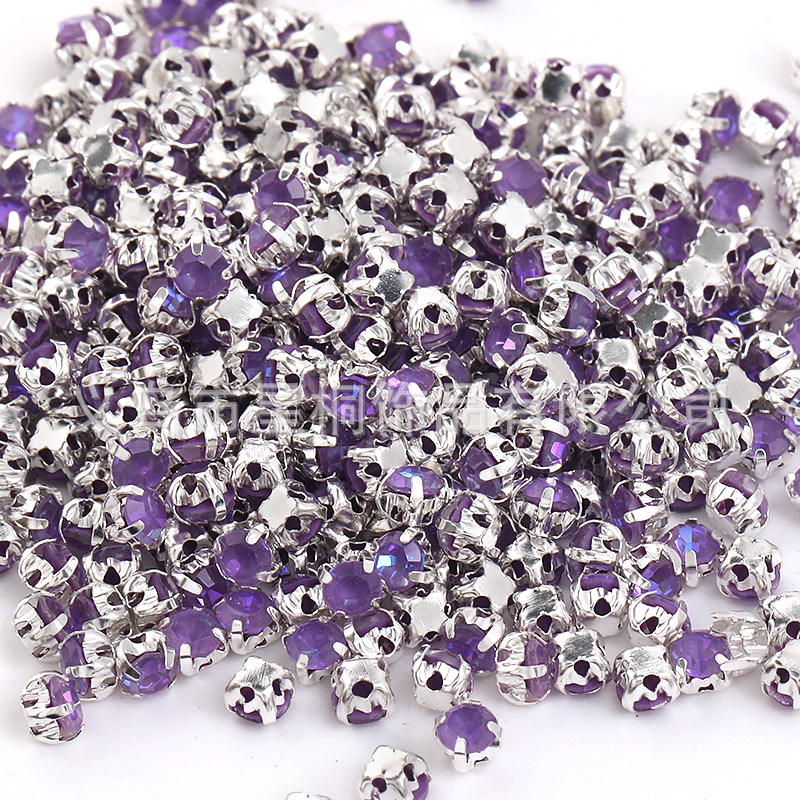 Violet mocha fluorescence