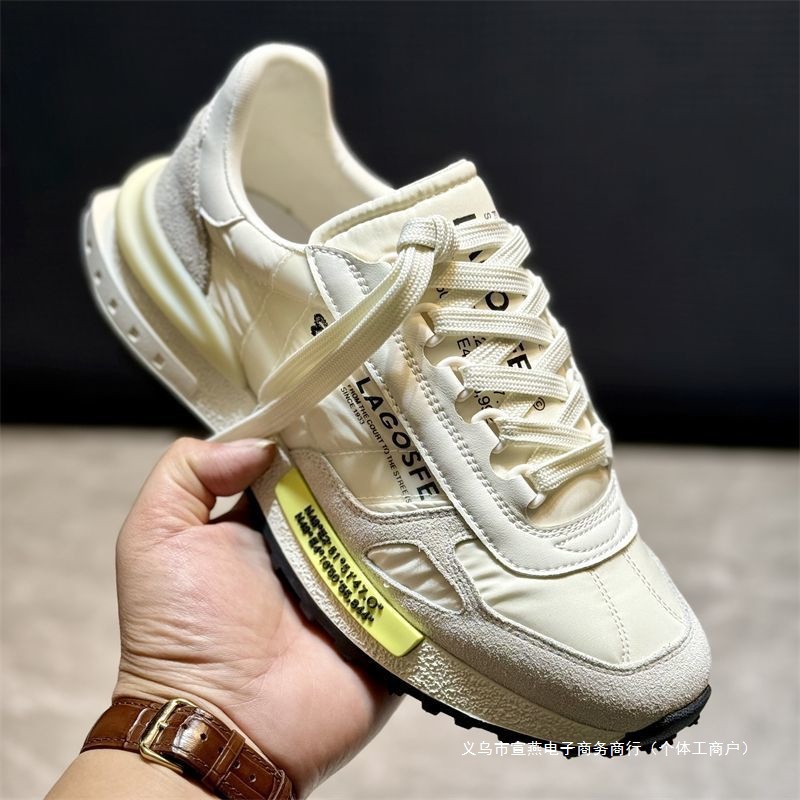 Europa lujo ligero zapatos de hombre de otoño 2025 nuevos zapatos transpirables de moda Gump zapatos deportivos casuales con suela gruesa