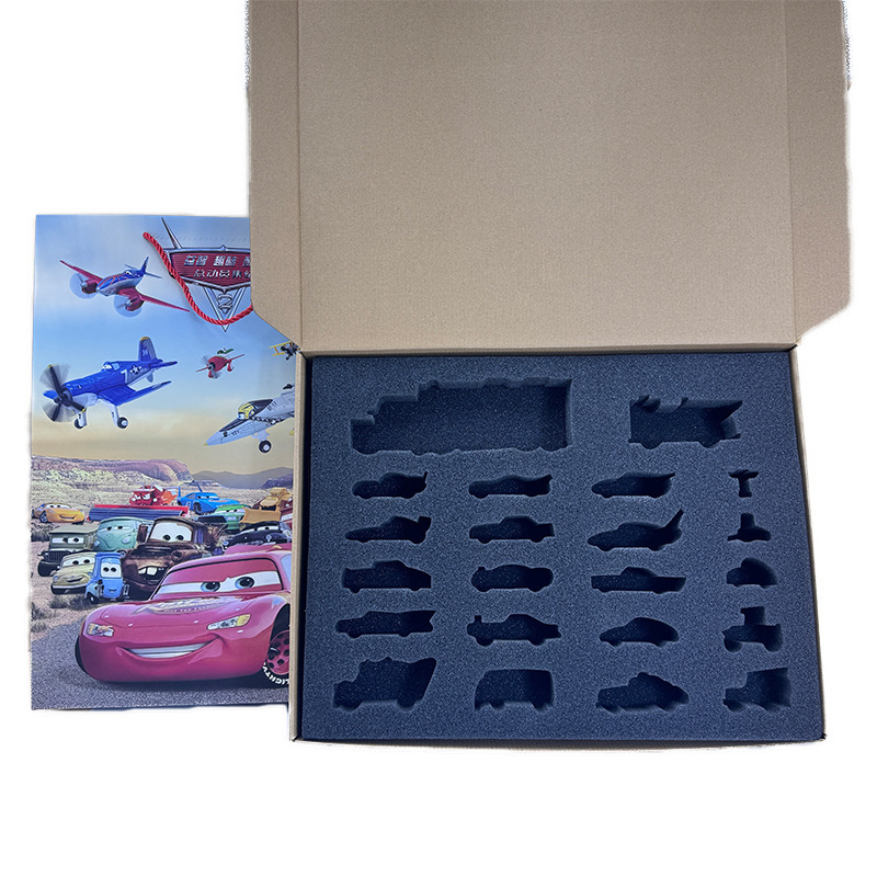 자동차 빈 포장 상자 22개