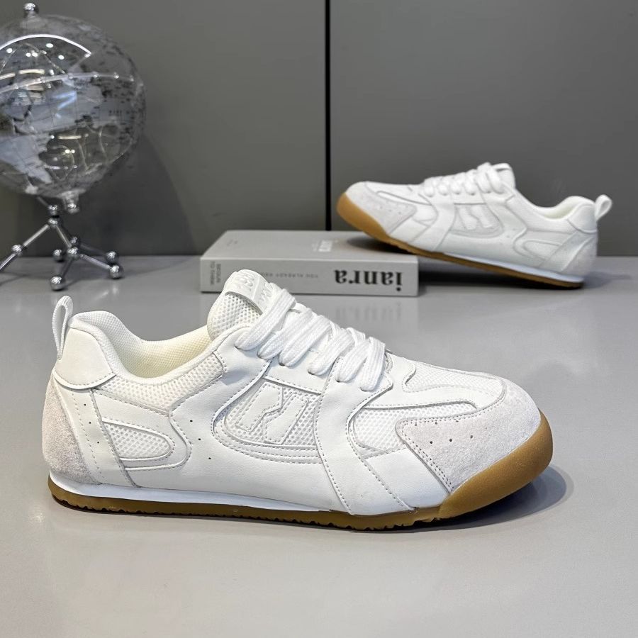 2025 zapatos de hombre nuevos zapatos de primavera y verano de bajo nivel de malla zapatos blancos de hombre con suela suave transpirable zapatos de moda casuales