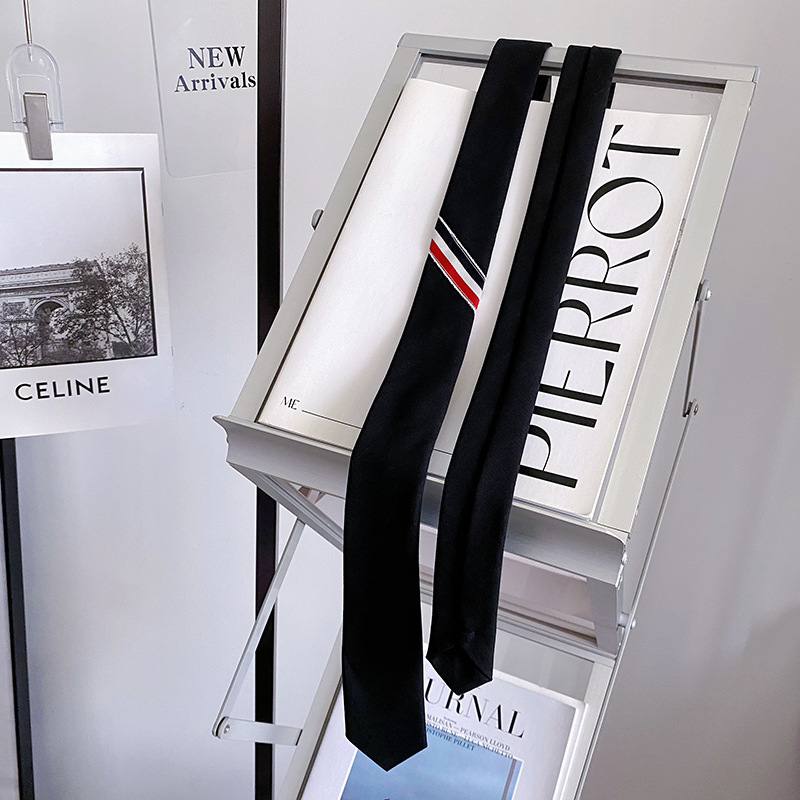 블랙 울 + 원사 염색 원사 TR 패브릭