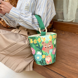 �S�����l�ɐ�С��ˮͰ��������������Ů��������ռ{����ͯ���ֶY