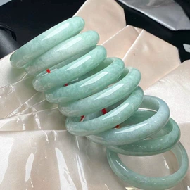 翡翠项饰;翡翠手饰;天然珍珠项饰