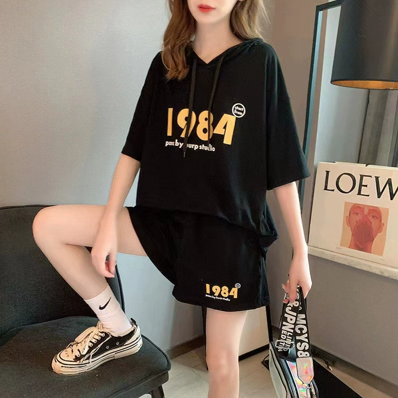 Повседневный спортивный костюм с шортами, Женский Летний Новый модный универсальный свободный костюм в Корейском стиле с капюшоном и короткими рукавами, модный костюм из двух частей