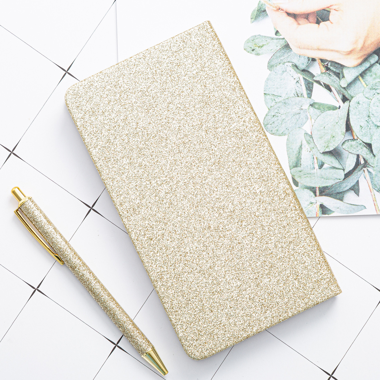 Cuaderno de polvo de oro bolígrafo conjunto de bolígrafo en stock jovencita regalo diario de oficina A6 cuaderno al por mayor