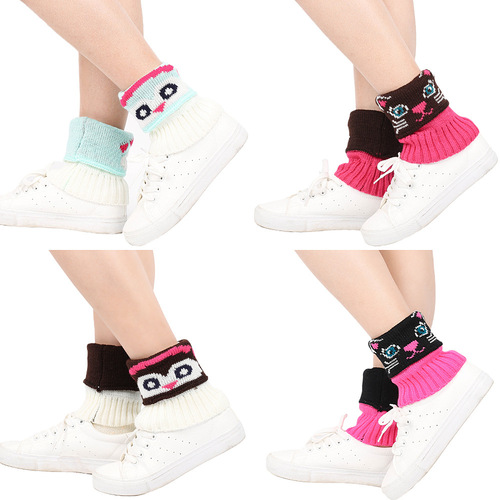 Knitted yarn cartoon cute embossed pattern short sock covers for women, short-length boot covers with multi-colored ribbed edges, short boot socks
