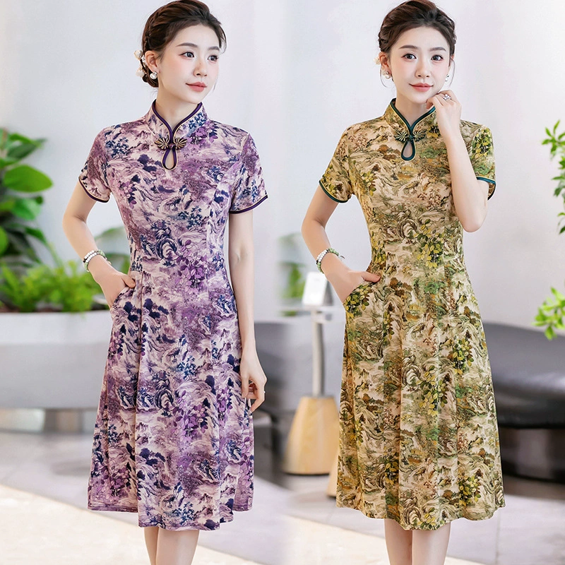 Повседневный длинный улучшенный чонсам в китайском стиле для молодых девушек, облегающий стиль в стиле ретро в китайском стиле с короткими рукавами, который можно носить ежедневно.