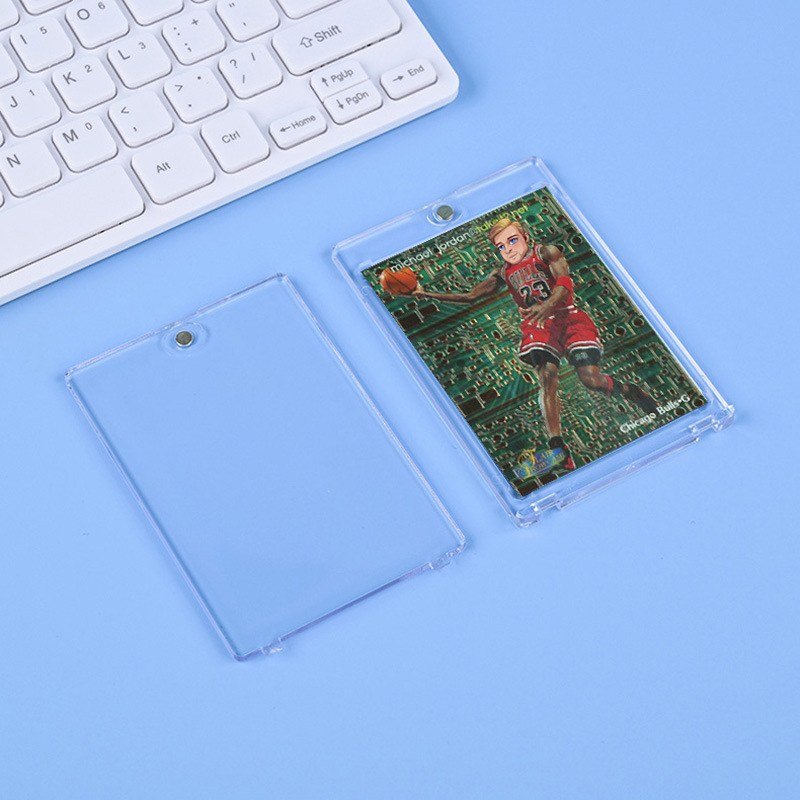 NBA Star Card UP Game Wang baomeng Shell protector Ultraman Collection 35PT tarjeta transparente cubierta de tarjeta de ladrillo fuerte magnética