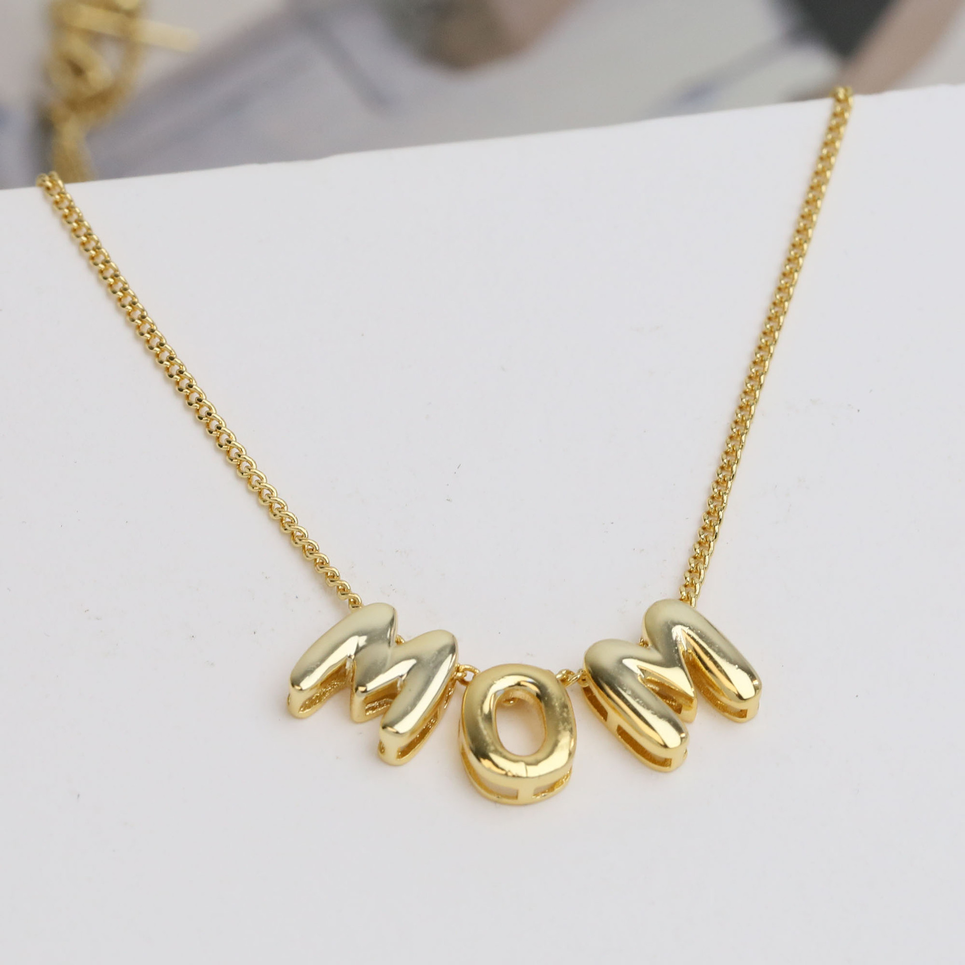 Brass Material Mother'S Day Festival Letter Pattern Brass Simple Style Plating Letter Pendant Necklace