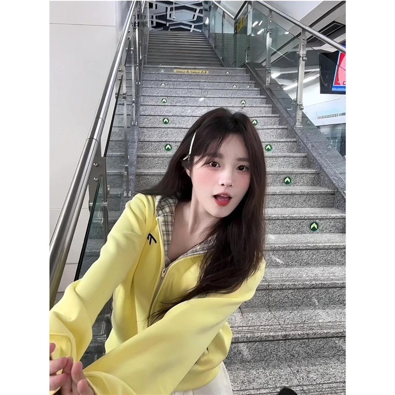 美式复古黄色卫衣女春秋新款设计感格子拼接百搭短款开衫外套上衣|undefined