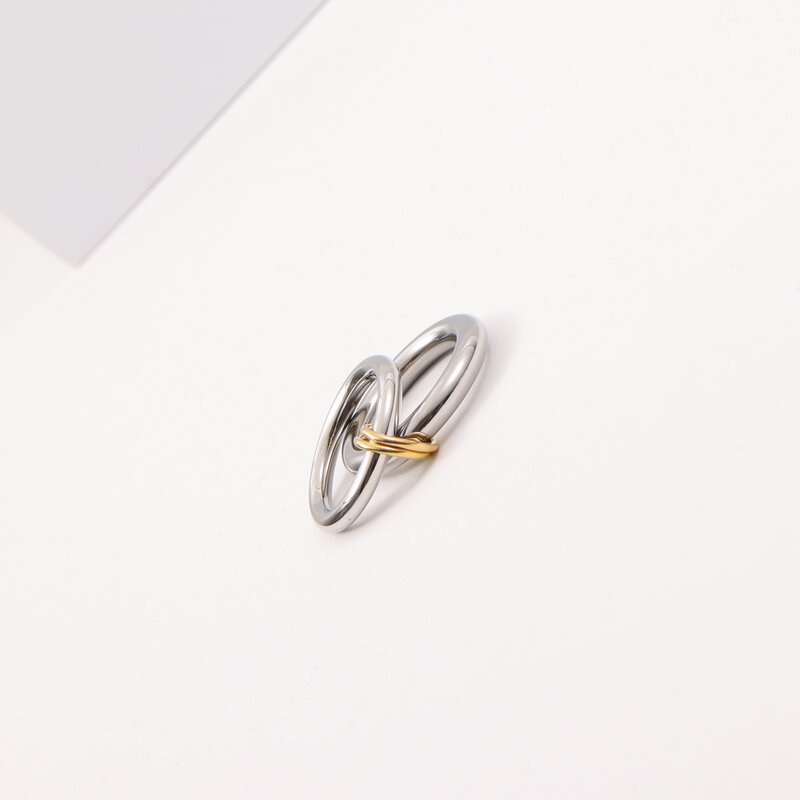 Anillo de conexión doble anillo de acero de titanio chapado 18K anillo de oro